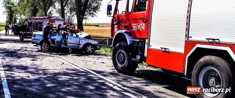 Zdjęcie w galerii na portalu naszraciborz.pl: Tragiczny wypadek na trasie Racibórz - Pietrowice Wielkie na wysokości Żerdzin wiadomości z regionu