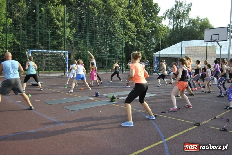 Zdjęcie w galerii na portalu naszraciborz.pl: Kolejny Fitness dla Zdrowia w wykonaniu Akademii Fitness wiadomości z regionu