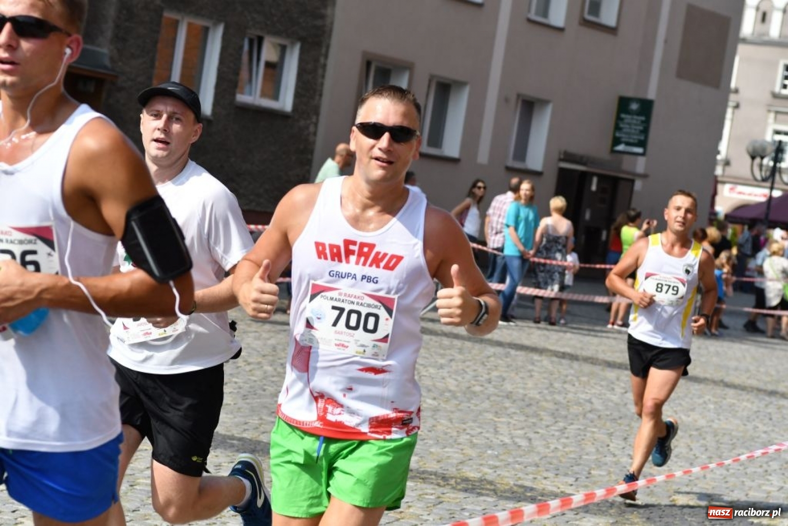 Zdjęcie w galerii na portalu naszraciborz.pl: Biegacze Rafako S.A. wicemistrzami w III Mistrzostwach Polski Energetyków w Półmaratonie wiadomości z regionu