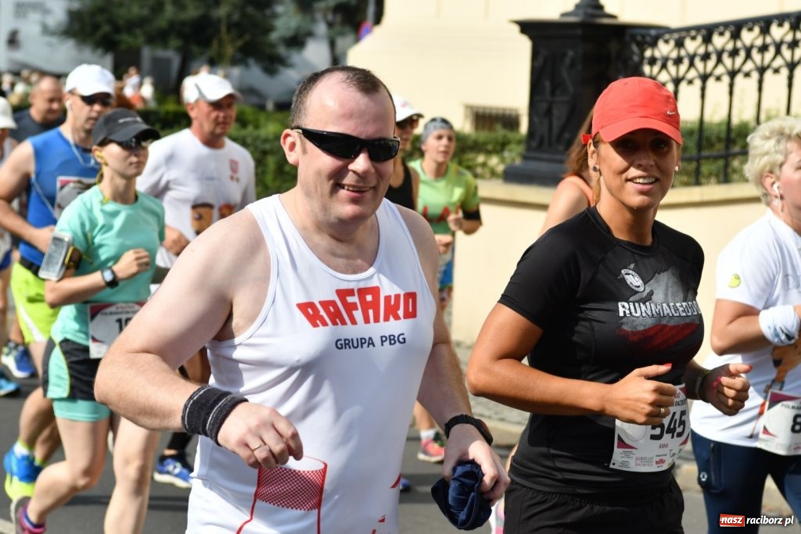 Zdjęcie w galerii na portalu naszraciborz.pl: Biegacze Rafako S.A. wicemistrzami w III Mistrzostwach Polski Energetyków w Półmaratonie wiadomości z regionu