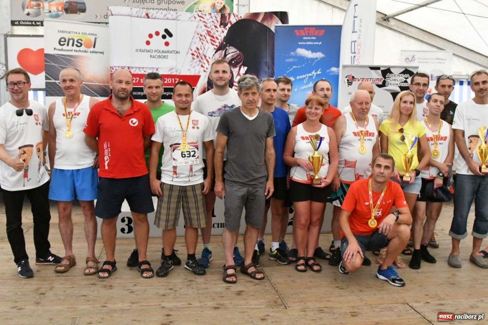 Zdjęcie w galerii na portalu naszraciborz.pl: Biegacze Rafako S.A. wicemistrzami w III Mistrzostwach Polski Energetyków w Półmaratonie wiadomości z regionu