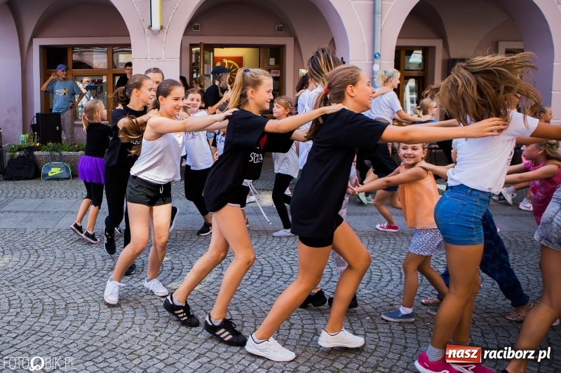 Zdjęcie w galerii na portalu naszraciborz.pl: RCK przyjmuje już zapisy na zajęcia wakacyjne  wiadomości z regionu