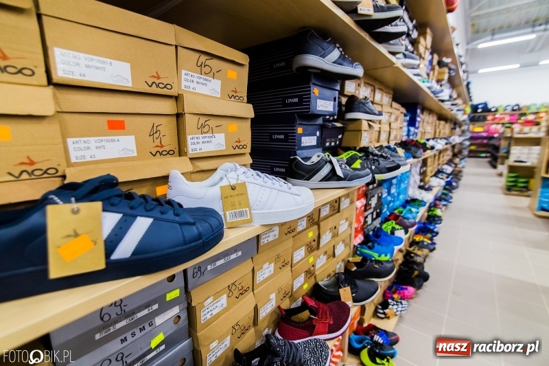 Zdjęcie w galerii na portalu naszraciborz.pl: Centrum Chińskie otwarło się dziś na nowo wiadomości z regionu