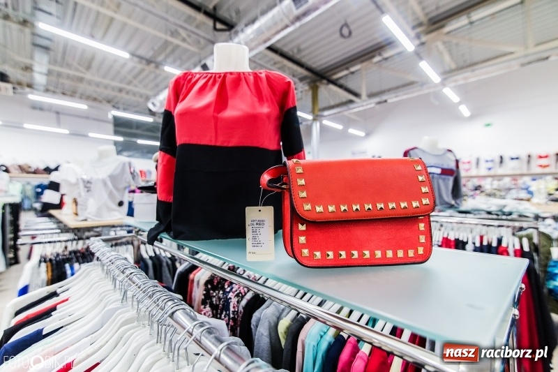 Zdjęcie w galerii na portalu naszraciborz.pl: Centrum Chińskie otwarło się dziś na nowo wiadomości z regionu