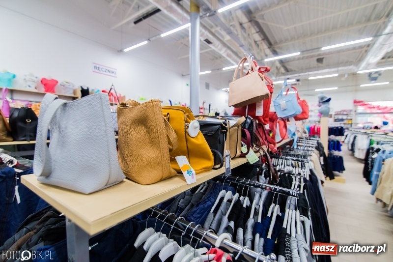 Zdjęcie w galerii na portalu naszraciborz.pl: Centrum Chińskie otwarło się dziś na nowo wiadomości z regionu