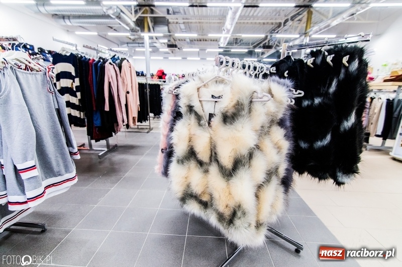 Zdjęcie w galerii na portalu naszraciborz.pl: Centrum Chińskie otwarło się dziś na nowo wiadomości z regionu