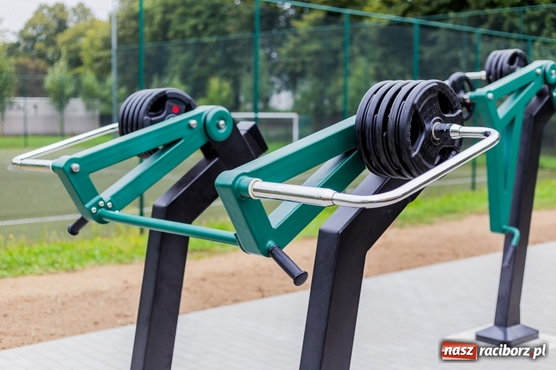 Zdjęcie w galerii na portalu naszraciborz.pl: Taka siłownia pod chmurką tylko w Raciborzu!  wiadomości z regionu