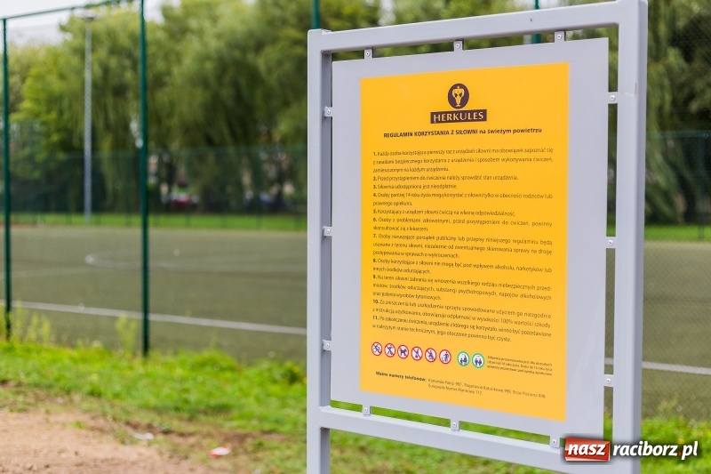 Zdjęcie w galerii na portalu naszraciborz.pl: Taka siłownia pod chmurką tylko w Raciborzu!  wiadomości z regionu