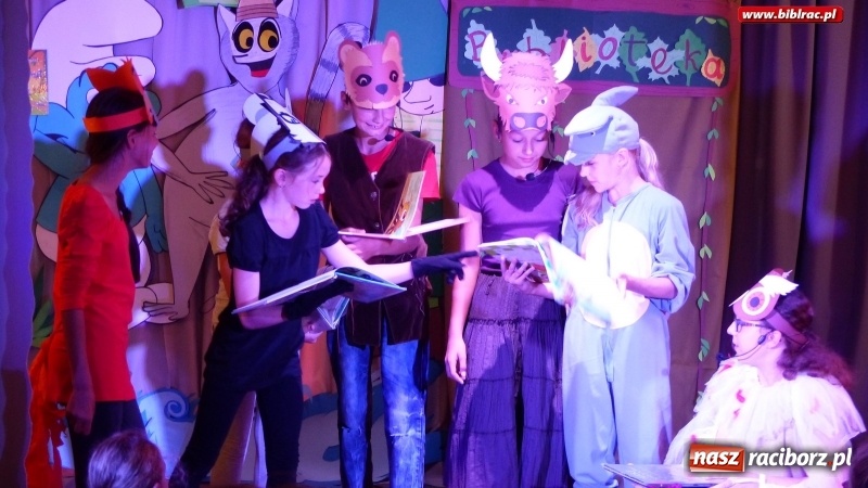 Zdjęcie w galerii na portalu naszraciborz.pl: Wielki finał wakacyjnych spotkań na co dzień i od święta w bibliotece wiadomości z regionu