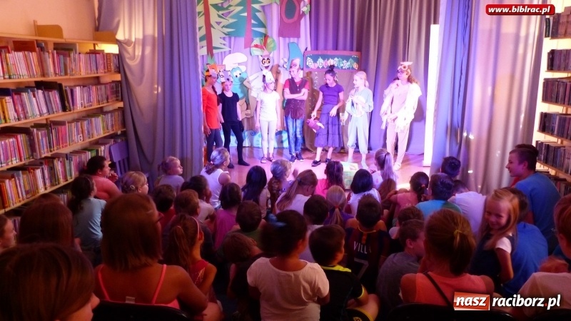 Zdjęcie w galerii na portalu naszraciborz.pl: Wielki finał wakacyjnych spotkań na co dzień i od święta w bibliotece wiadomości z regionu