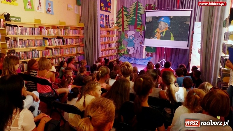 Zdjęcie w galerii na portalu naszraciborz.pl: Wielki finał wakacyjnych spotkań na co dzień i od święta w bibliotece wiadomości z regionu