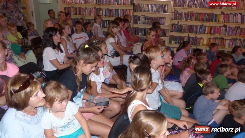 Zdjęcie w galerii na portalu naszraciborz.pl: Wielki finał wakacyjnych spotkań na co dzień i od święta w bibliotece wiadomości z regionu