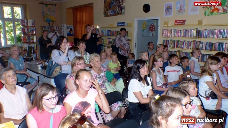 Zdjęcie w galerii na portalu naszraciborz.pl: Wielki finał wakacyjnych spotkań na co dzień i od święta w bibliotece wiadomości z regionu
