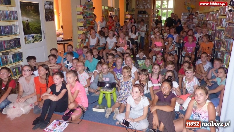 Zdjęcie w galerii na portalu naszraciborz.pl: Wielki finał wakacyjnych spotkań na co dzień i od święta w bibliotece wiadomości z regionu