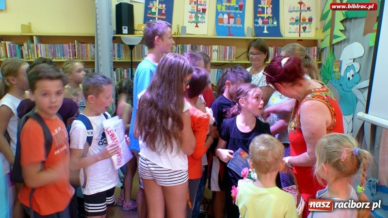 Zdjęcie w galerii na portalu naszraciborz.pl: Wielki finał wakacyjnych spotkań na co dzień i od święta w bibliotece wiadomości z regionu