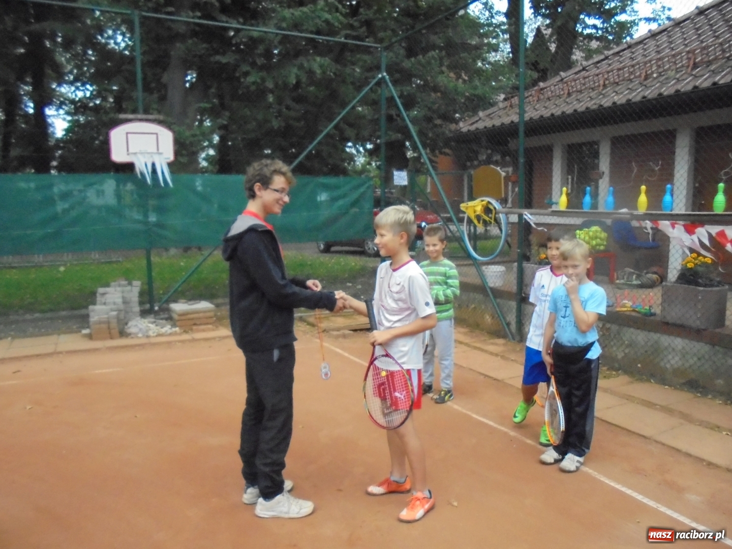 Zdjęcie w galerii na portalu naszraciborz.pl: Dzieci rywalizowały na korcie Rafako wiadomości z regionu