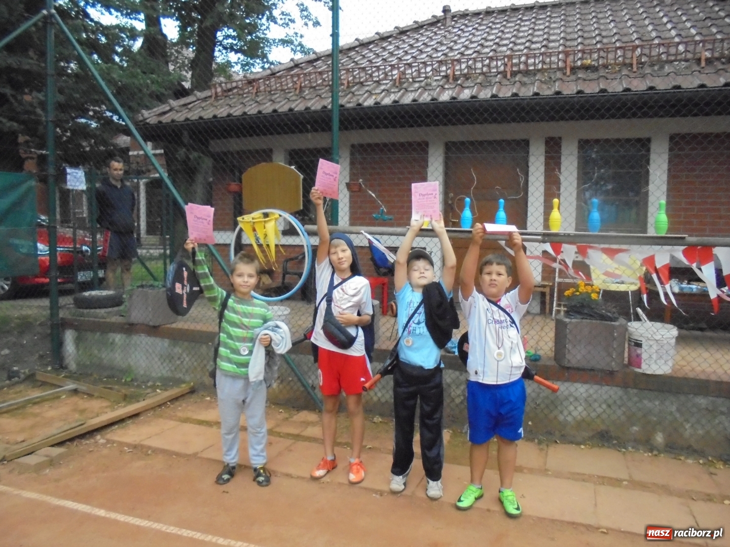 Zdjęcie w galerii na portalu naszraciborz.pl: Dzieci rywalizowały na korcie Rafako wiadomości z regionu