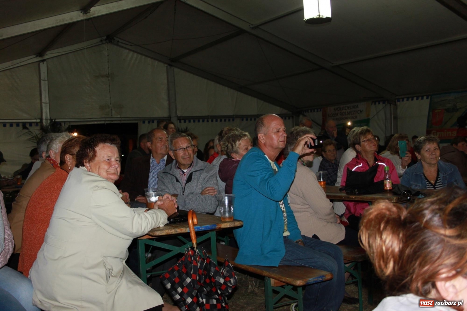 Zdjęcie w galerii na portalu naszraciborz.pl: Biesiada, tyjater i fire show na początek wojnowickich dożynek  wiadomości z regionu