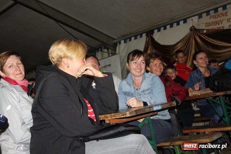 Zdjęcie w galerii na portalu naszraciborz.pl: Biesiada, tyjater i fire show na początek wojnowickich dożynek  wiadomości z regionu