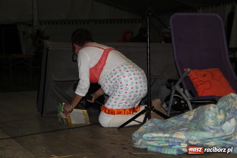 Zdjęcie w galerii na portalu naszraciborz.pl: Biesiada, tyjater i fire show na początek wojnowickich dożynek  wiadomości z regionu