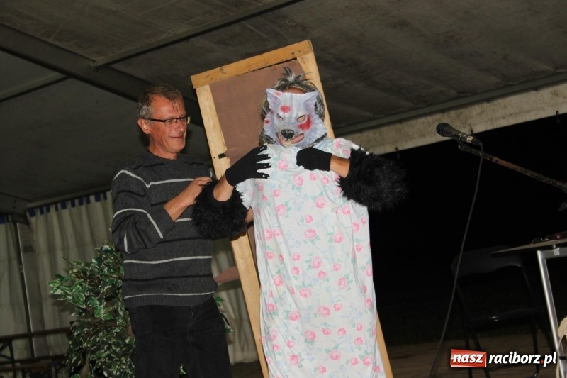 Zdjęcie w galerii na portalu naszraciborz.pl: Biesiada, tyjater i fire show na początek wojnowickich dożynek  wiadomości z regionu