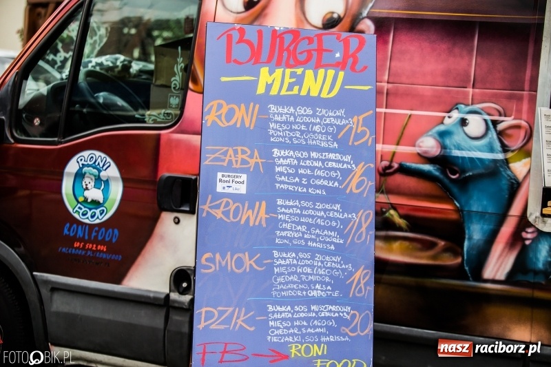 Zdjęcie w galerii na portalu naszraciborz.pl: Food trucki znów zajechały na raciborski zamek  wiadomości z regionu