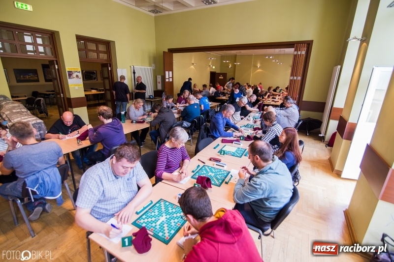 Zdjęcie w galerii na portalu naszraciborz.pl: Pojedynek na słowa w Raciborskim Centrum Kultury  wiadomości z regionu