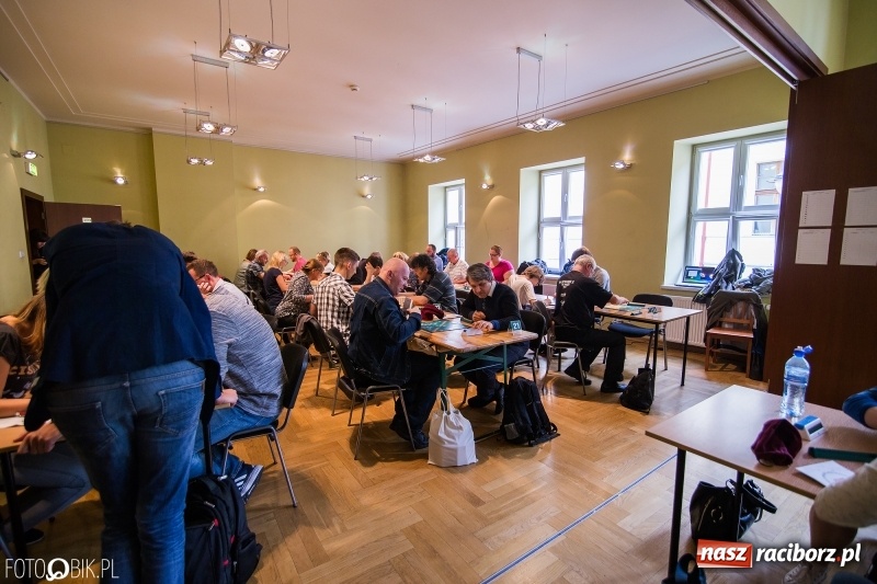 Zdjęcie w galerii na portalu naszraciborz.pl: Pojedynek na słowa w Raciborskim Centrum Kultury  wiadomości z regionu