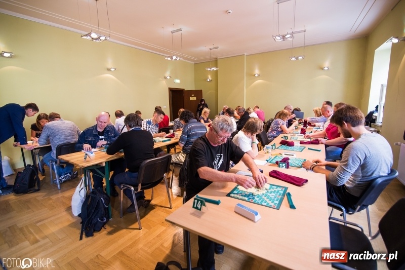 Zdjęcie w galerii na portalu naszraciborz.pl: Pojedynek na słowa w Raciborskim Centrum Kultury  wiadomości z regionu