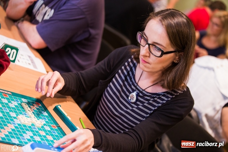 Zdjęcie w galerii na portalu naszraciborz.pl: Pojedynek na słowa w Raciborskim Centrum Kultury  wiadomości z regionu