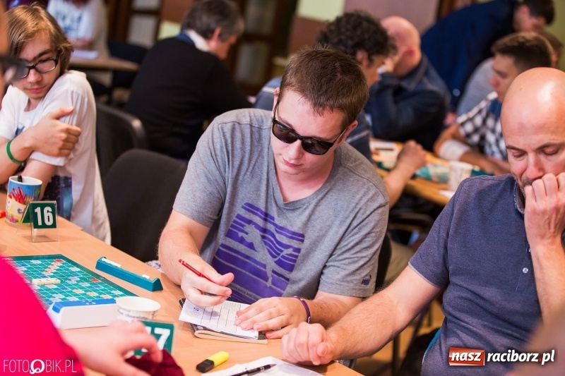 Zdjęcie w galerii na portalu naszraciborz.pl: Pojedynek na słowa w Raciborskim Centrum Kultury  wiadomości z regionu