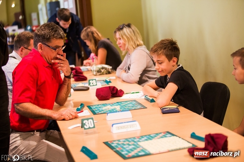 Zdjęcie w galerii na portalu naszraciborz.pl: Pojedynek na słowa w Raciborskim Centrum Kultury  wiadomości z regionu