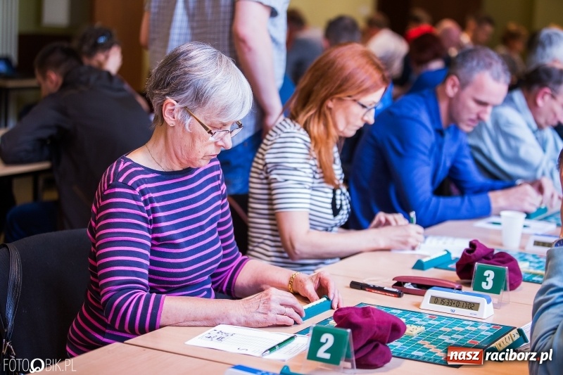 Zdjęcie w galerii na portalu naszraciborz.pl: Pojedynek na słowa w Raciborskim Centrum Kultury  wiadomości z regionu