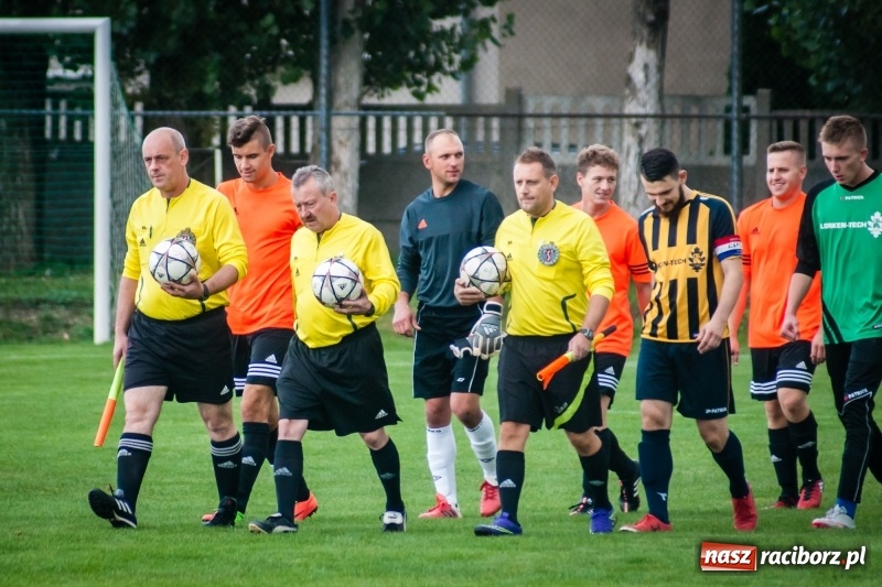 Zdjęcie w galerii na portalu naszraciborz.pl: Wymęczone zwycięstwo Studziennej w starciu z rezerwami Dębu Gaszowice wiadomości z regionu