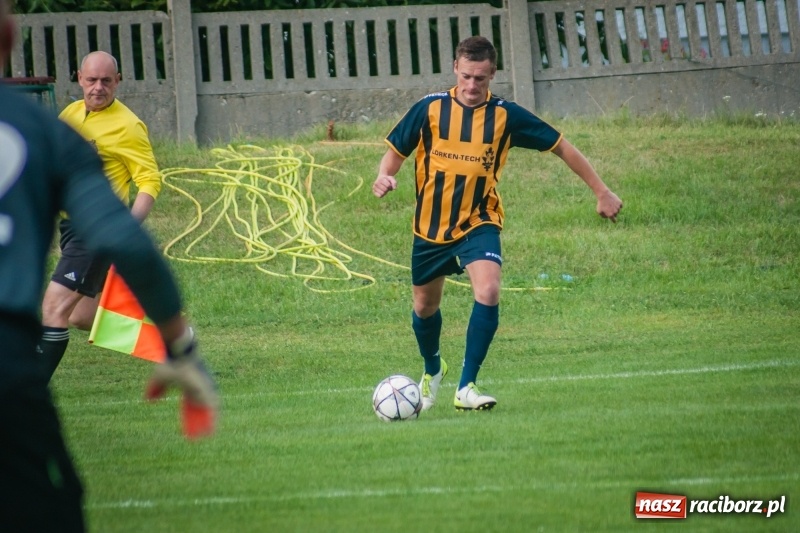 Zdjęcie w galerii na portalu naszraciborz.pl: Wymęczone zwycięstwo Studziennej w starciu z rezerwami Dębu Gaszowice wiadomości z regionu