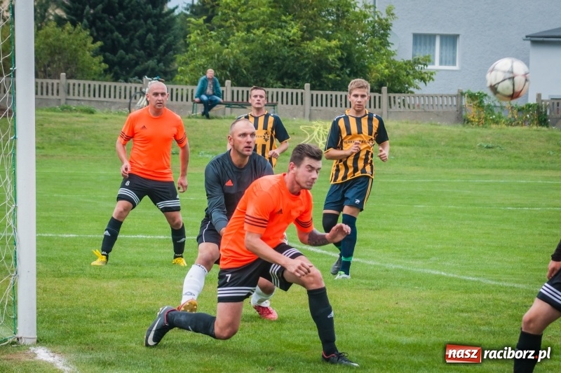 Zdjęcie w galerii na portalu naszraciborz.pl: Wymęczone zwycięstwo Studziennej w starciu z rezerwami Dębu Gaszowice wiadomości z regionu