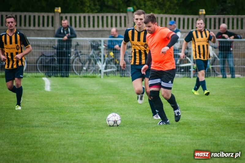 Zdjęcie w galerii na portalu naszraciborz.pl: Wymęczone zwycięstwo Studziennej w starciu z rezerwami Dębu Gaszowice wiadomości z regionu