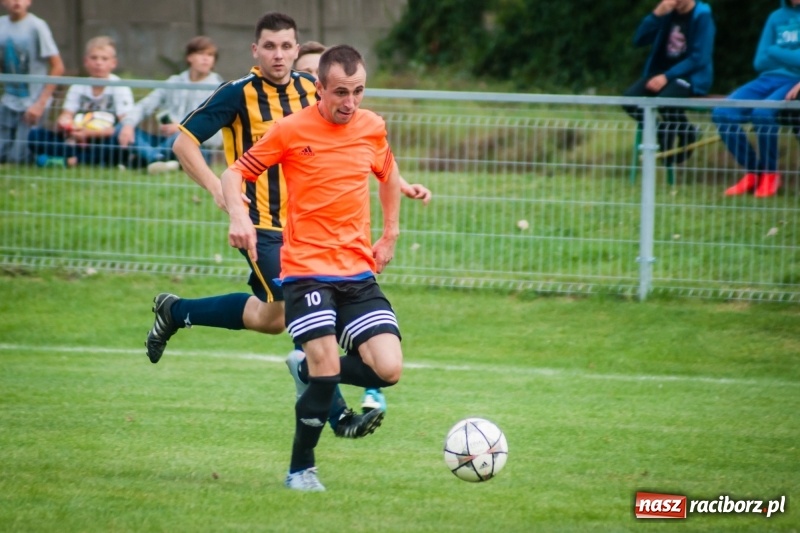 Zdjęcie w galerii na portalu naszraciborz.pl: Wymęczone zwycięstwo Studziennej w starciu z rezerwami Dębu Gaszowice wiadomości z regionu