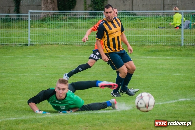 Zdjęcie w galerii na portalu naszraciborz.pl: Wymęczone zwycięstwo Studziennej w starciu z rezerwami Dębu Gaszowice wiadomości z regionu