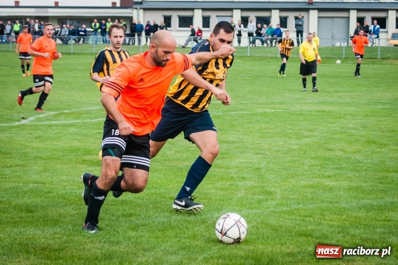 Zdjęcie w galerii na portalu naszraciborz.pl: Wymęczone zwycięstwo Studziennej w starciu z rezerwami Dębu Gaszowice wiadomości z regionu