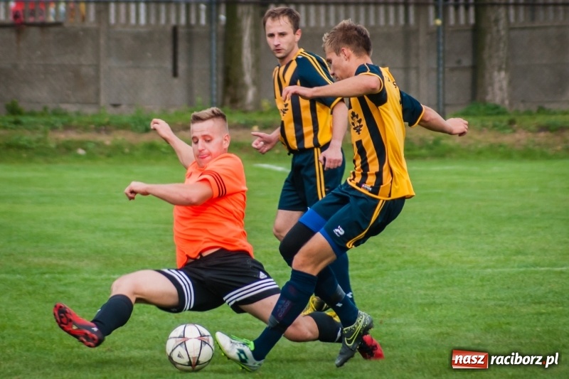 Zdjęcie w galerii na portalu naszraciborz.pl: Wymęczone zwycięstwo Studziennej w starciu z rezerwami Dębu Gaszowice wiadomości z regionu