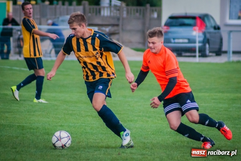 Zdjęcie w galerii na portalu naszraciborz.pl: Wymęczone zwycięstwo Studziennej w starciu z rezerwami Dębu Gaszowice wiadomości z regionu
