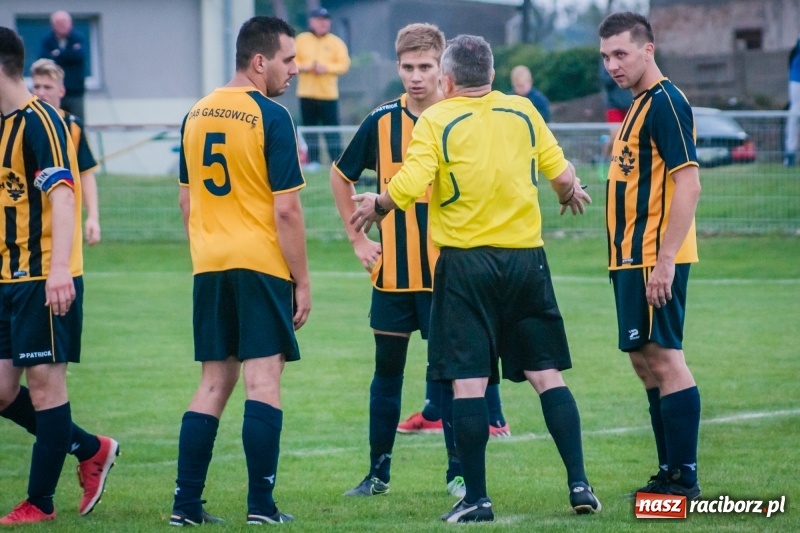 Zdjęcie w galerii na portalu naszraciborz.pl: Wymęczone zwycięstwo Studziennej w starciu z rezerwami Dębu Gaszowice wiadomości z regionu