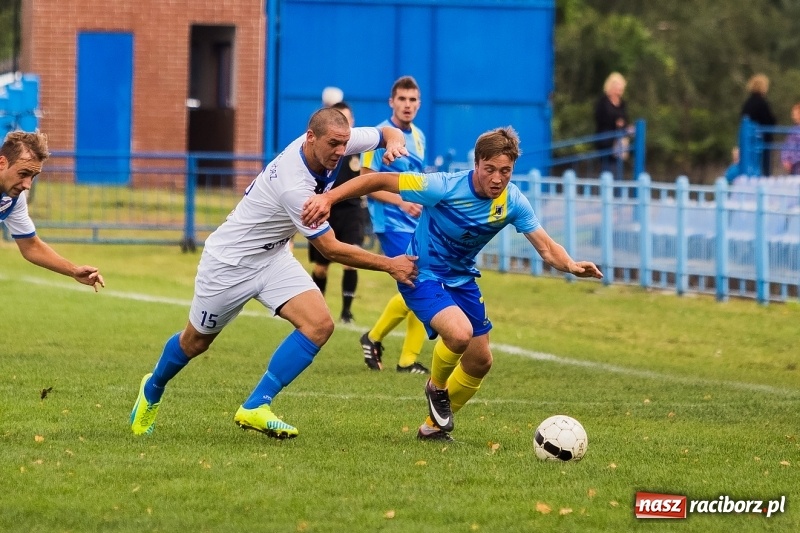 Zdjęcie w galerii na portalu naszraciborz.pl: Unia Racibórz podzieliła się punktami z Kuźnią Ustroń wiadomości z regionu