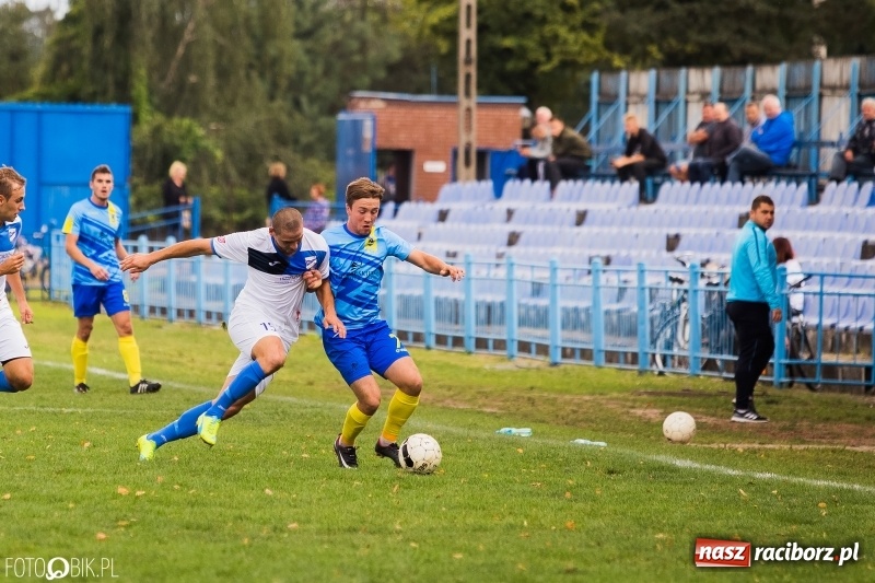 Zdjęcie w galerii na portalu naszraciborz.pl: Unia Racibórz podzieliła się punktami z Kuźnią Ustroń wiadomości z regionu