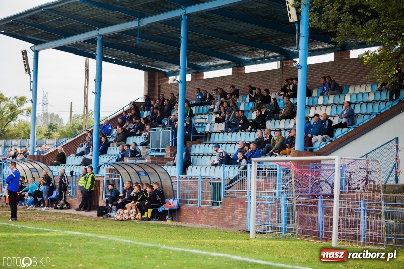 Zdjęcie w galerii na portalu naszraciborz.pl: Unia Racibórz podzieliła się punktami z Kuźnią Ustroń wiadomości z regionu