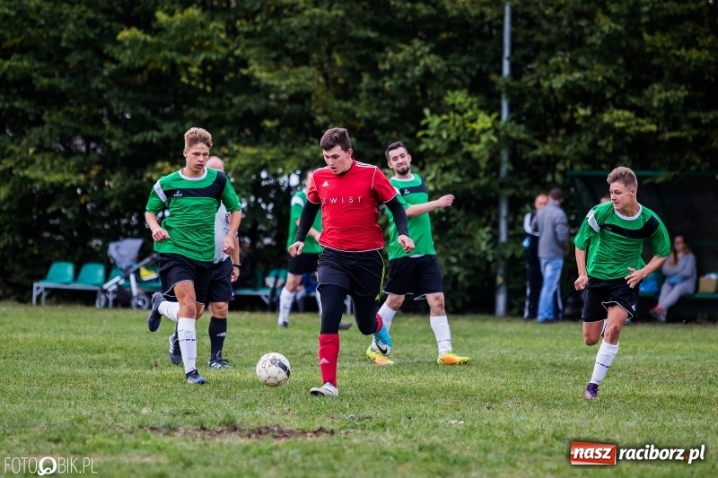 Zdjęcie w galerii na portalu naszraciborz.pl: Udana inauguracja Wichru Płonia w C klasie wiadomości z regionu