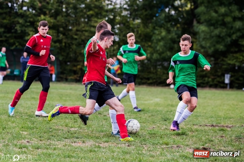 Zdjęcie w galerii na portalu naszraciborz.pl: Udana inauguracja Wichru Płonia w C klasie wiadomości z regionu