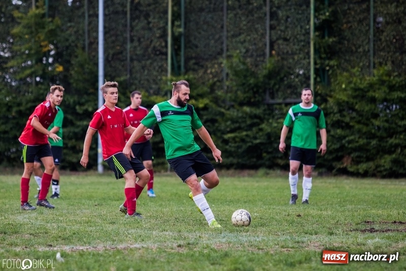 Zdjęcie w galerii na portalu naszraciborz.pl: Udana inauguracja Wichru Płonia w C klasie wiadomości z regionu