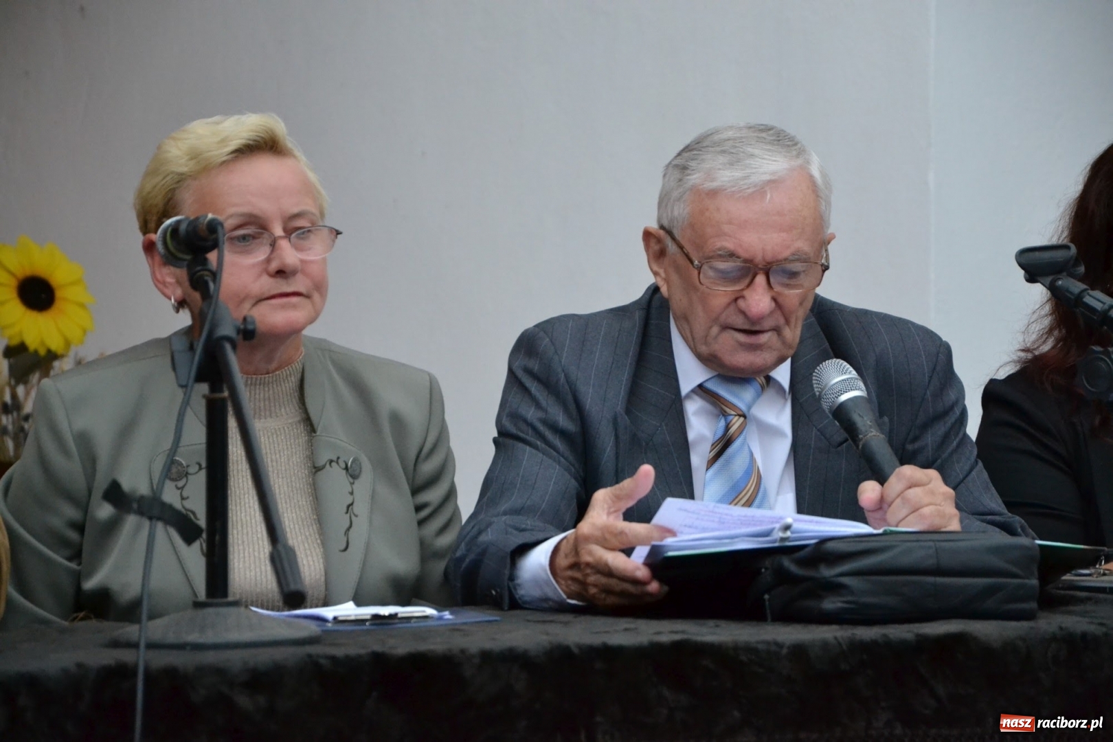 Zdjęcie w galerii na portalu naszraciborz.pl: Narodowe Czytanie na Zamku Piastowskim wiadomości z regionu